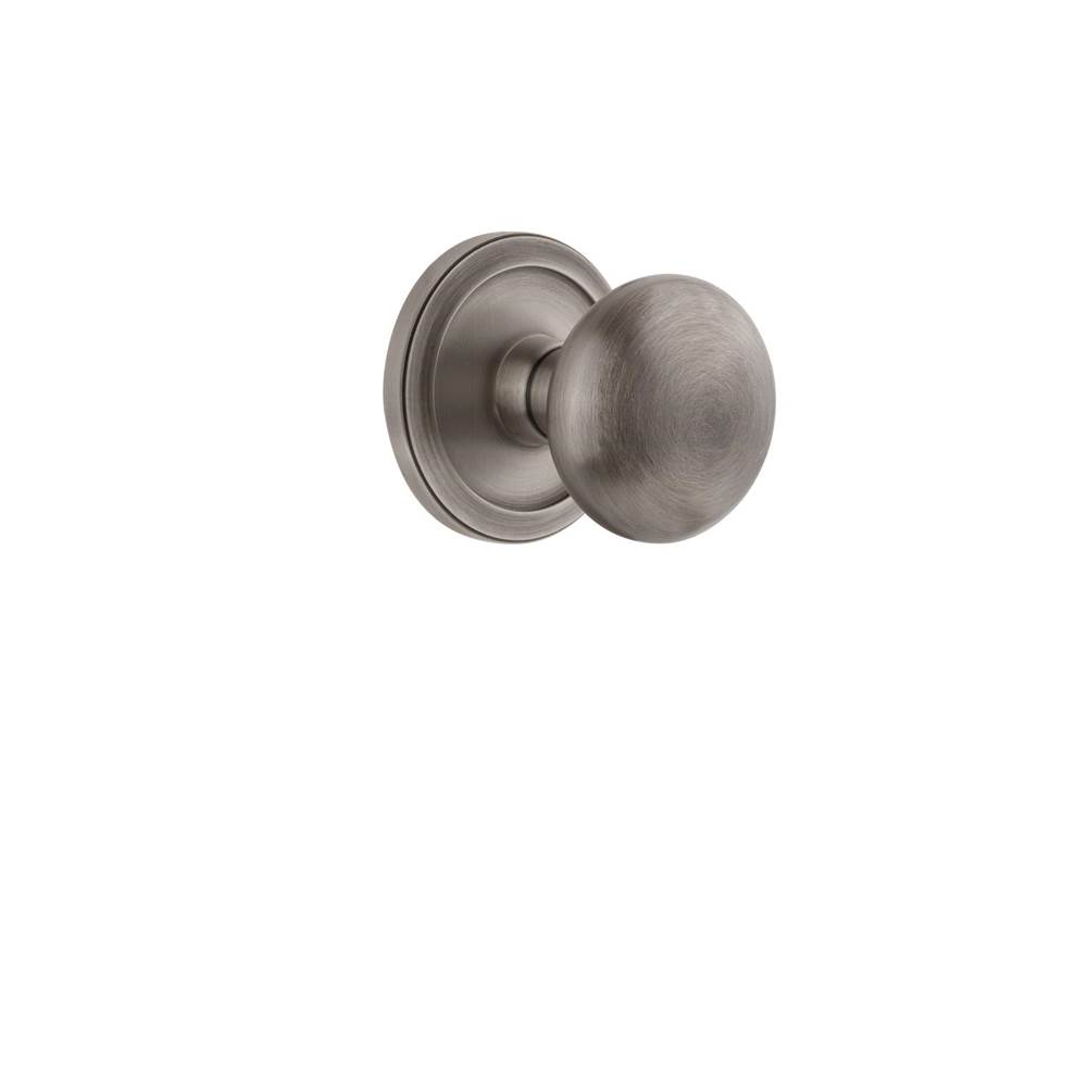 Grandeur Hardware Grandeur Circulaire Rosette Privacy with Fifth Avenue Knob in Antique Pewter